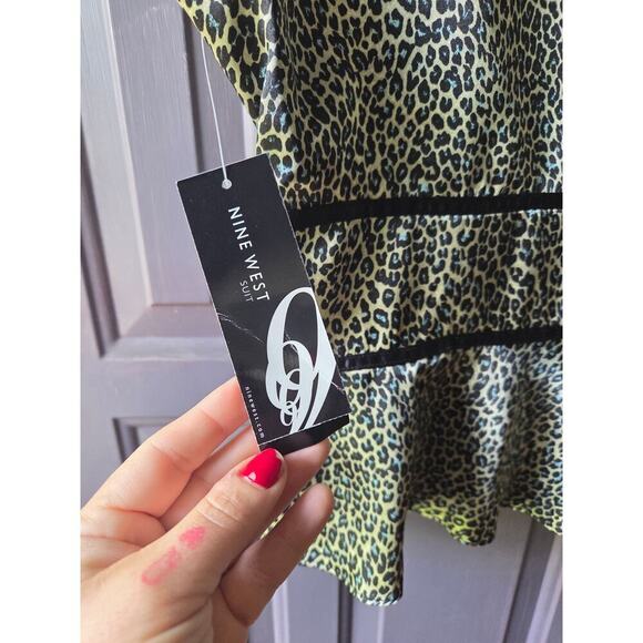 New Nine West Top Leopard Print Womens size small zip up side Cute!!! - Picture 6 of 7